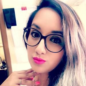 Meet your Posher, Carla